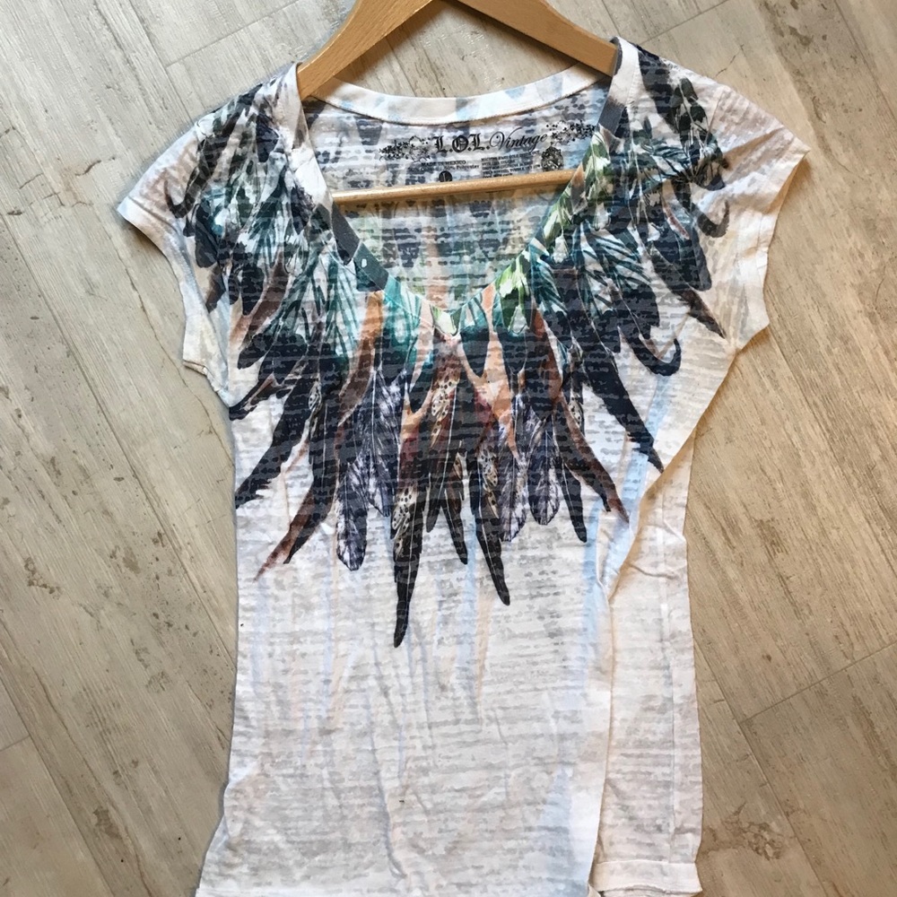 T- shirt